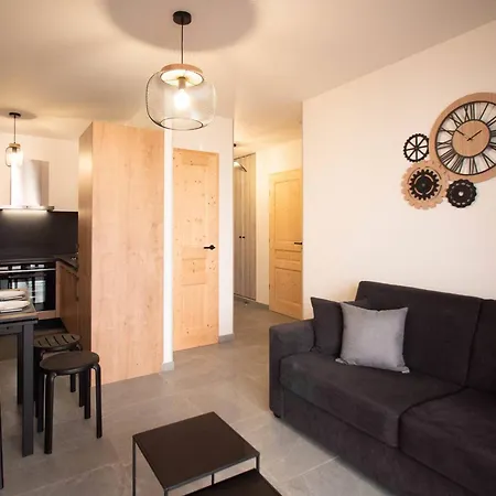 T2 Neuf Avec Balcon, Parking Couvert, 4 Pers. Apartmán